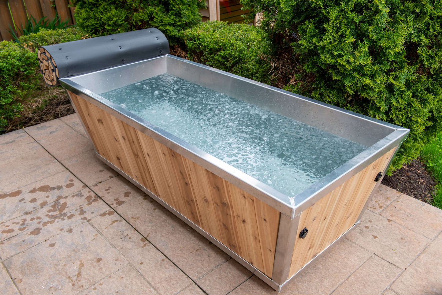 The Polar Plunge Tub